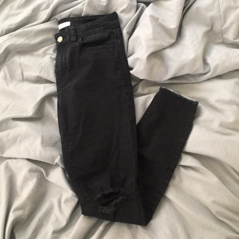 Black Distressed Ankle Jeans